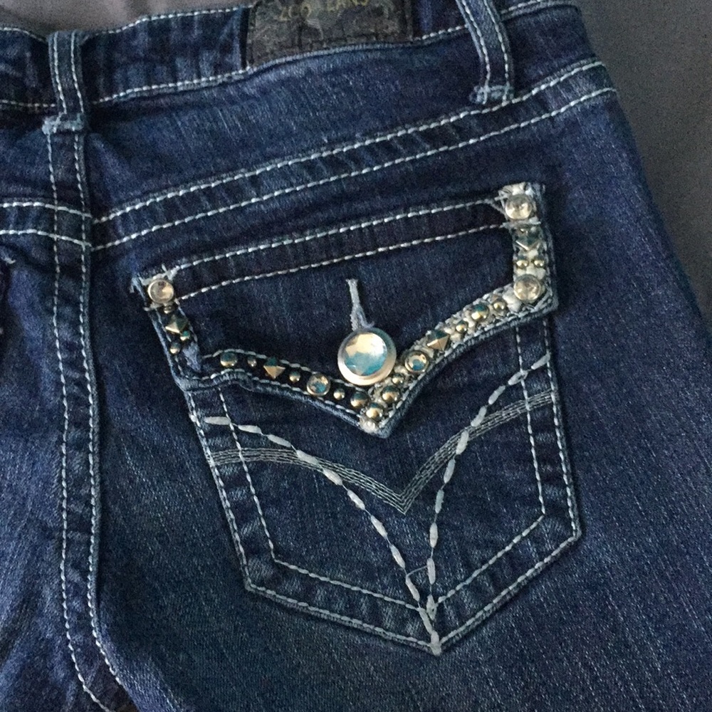 Distressed jeans - Picture 6 of 6